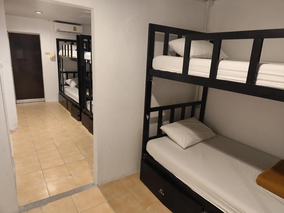 Hostel Blanco Central Phi Phi Don